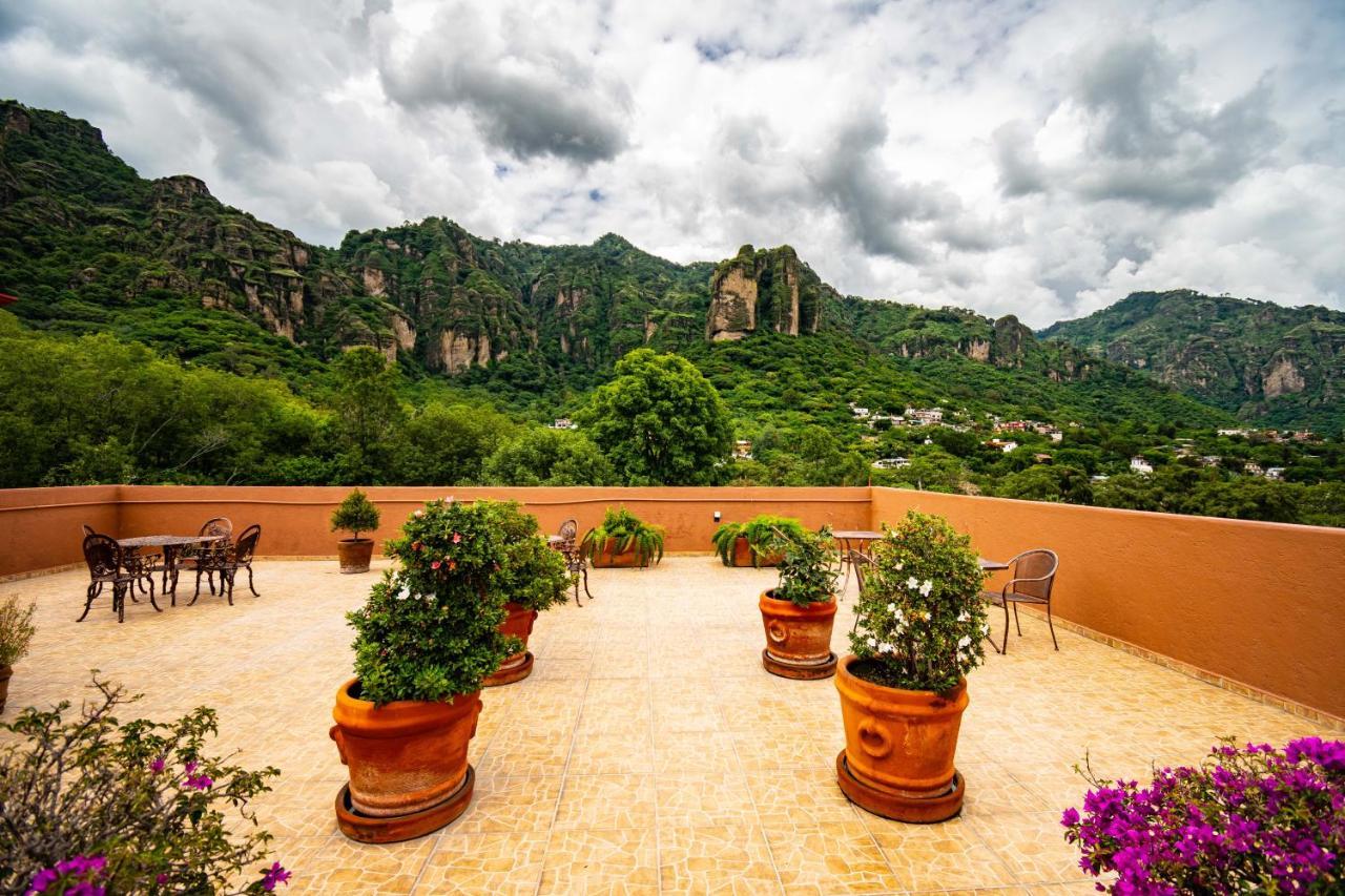 La Piramide Del Tepozteco Hotel Тепоцтлан Екстериор снимка